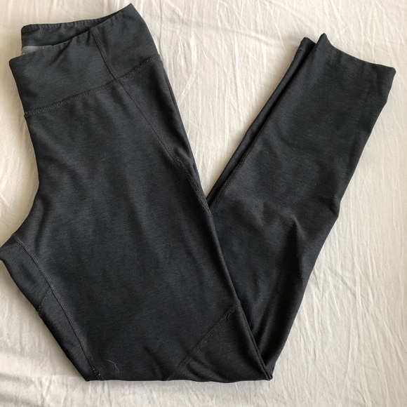 OUTDOOR VOICES Leggings - Picture 2 of 5